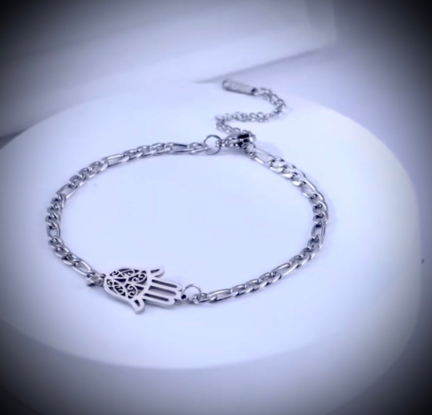 Hamsa / Hand of Fatima Bracelet in Gold or Silver