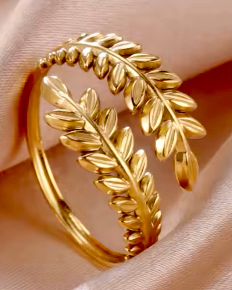 Laurel Leaf Ring