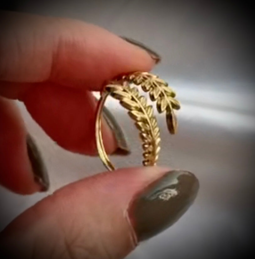 Laurel Leaf Ring