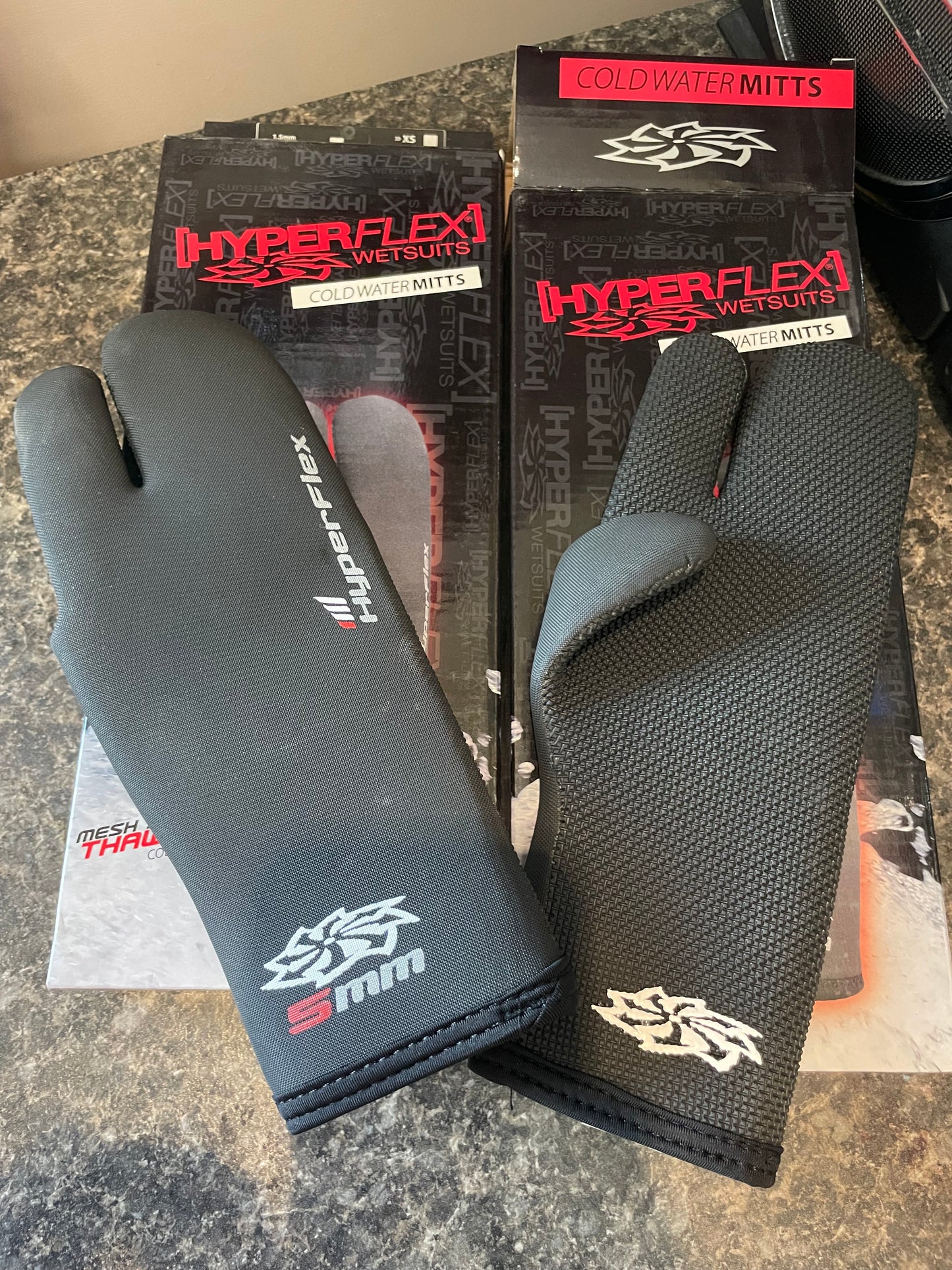 Hyperflex 5mm Thaw Claw Mitts -Final Sale